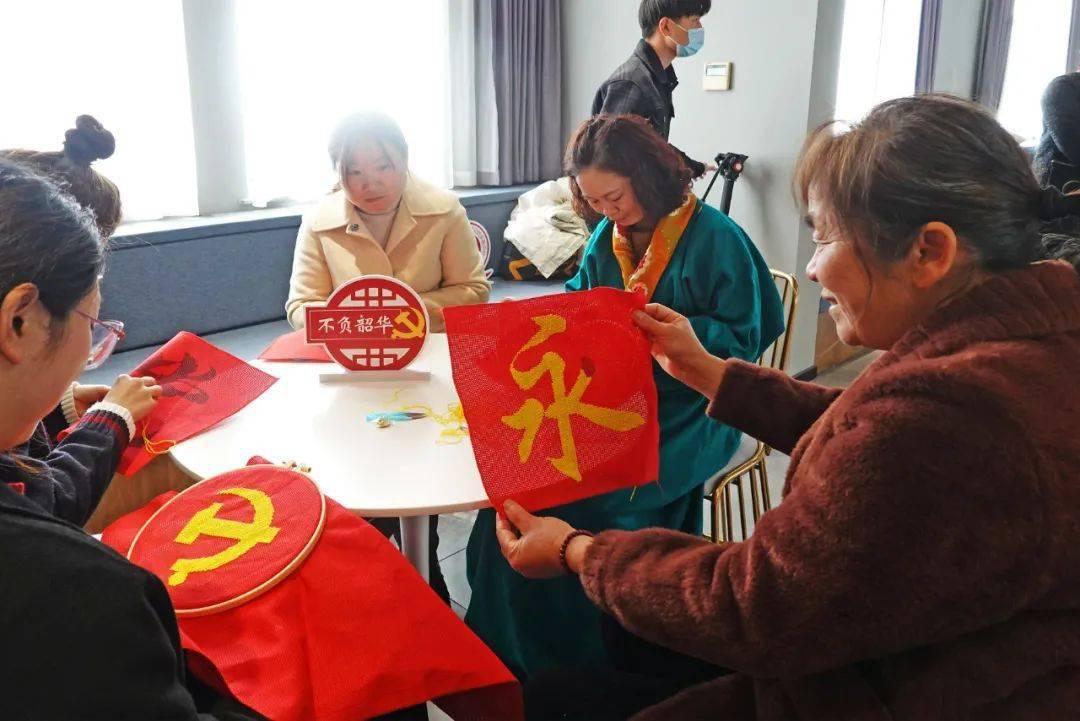 两个未_十八岁的孩孑可以用现金做一对一买卖手机吗游戏画面